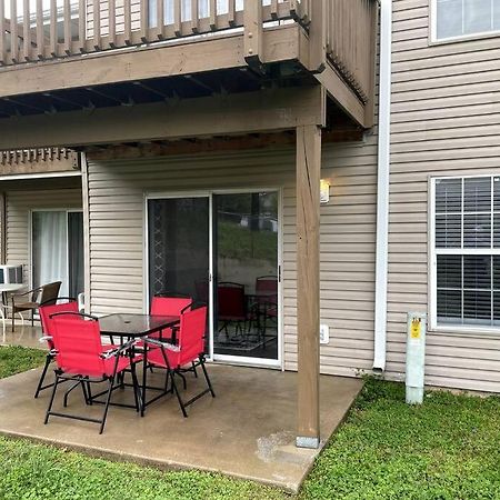 New Remodeled Luxury Condo By The Lake, No Stairs! Branson Exterior photo